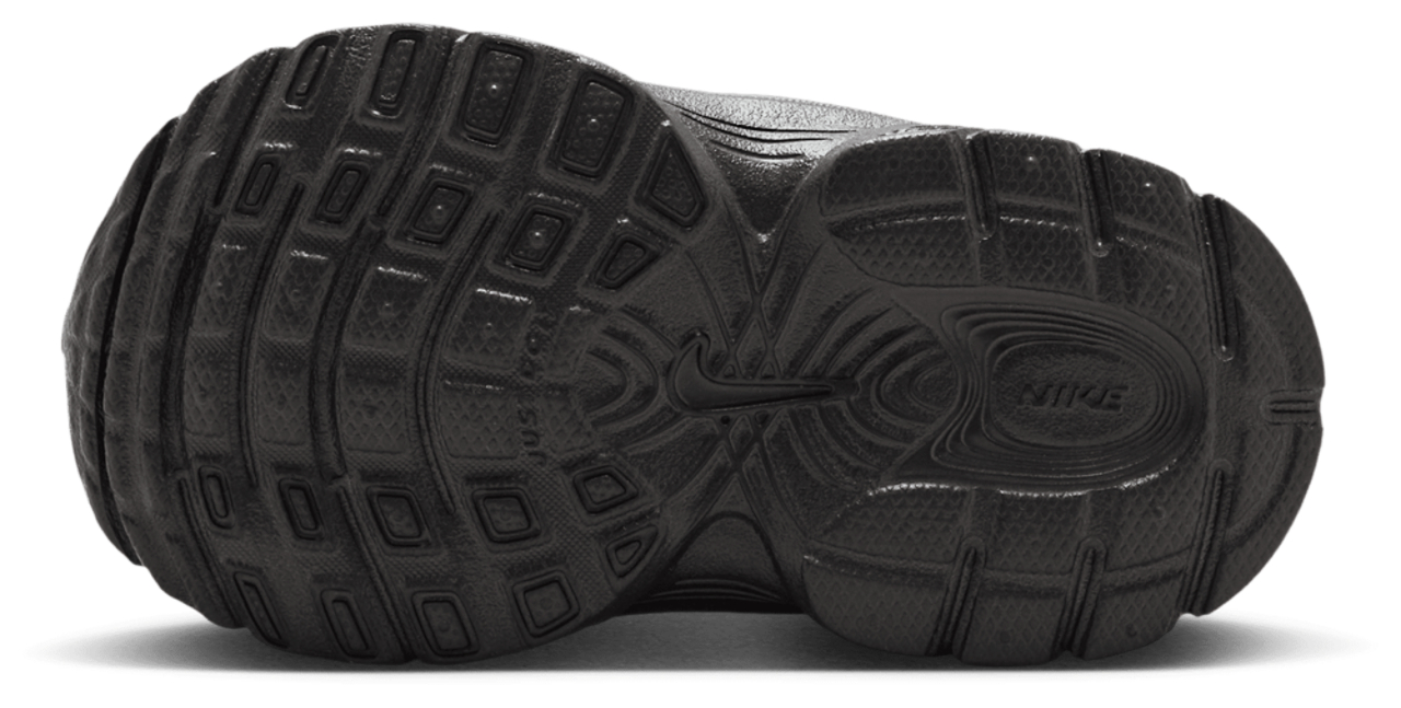 Nike V5 Rnr Image 5 of 6. Tap to open photo gallery.