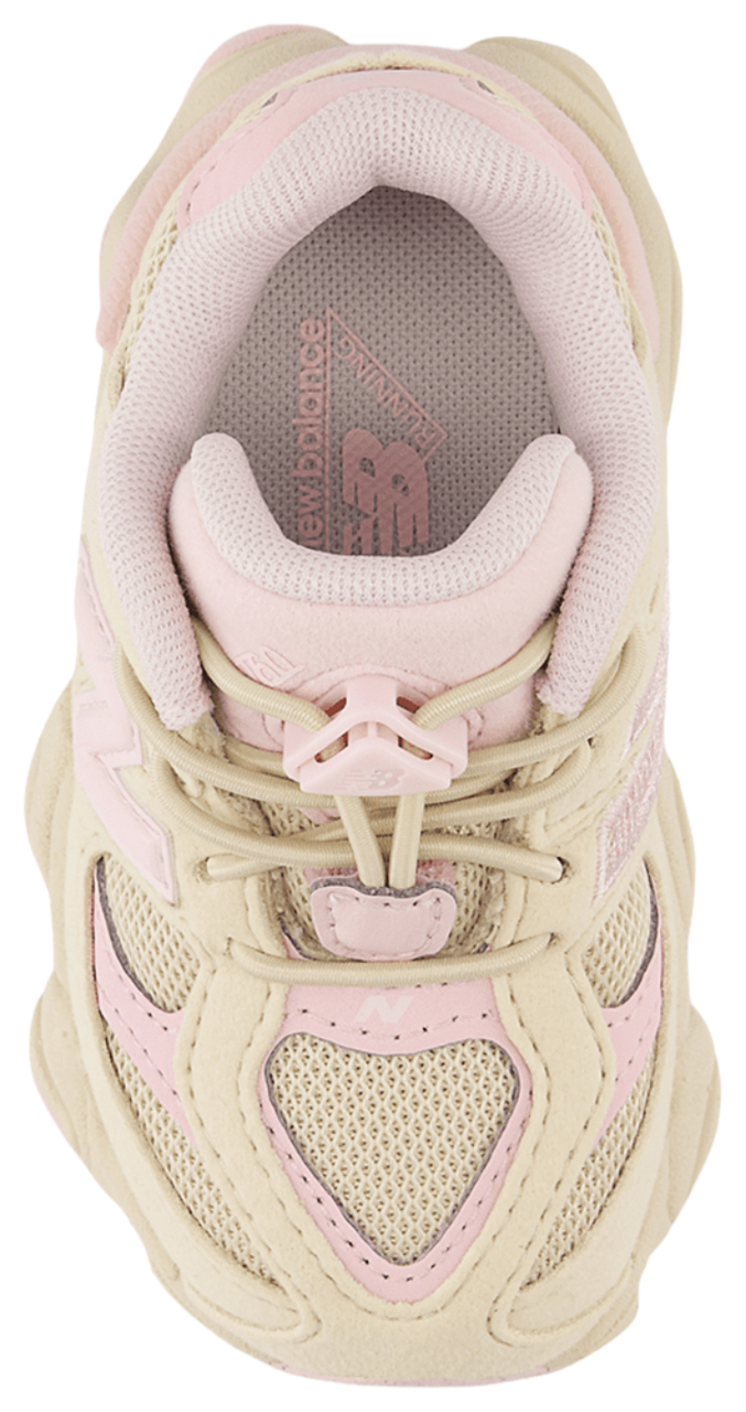 New Balance 9060 Bild 4 von 5. Antippen, um die Fotogalerie zu öffnen.