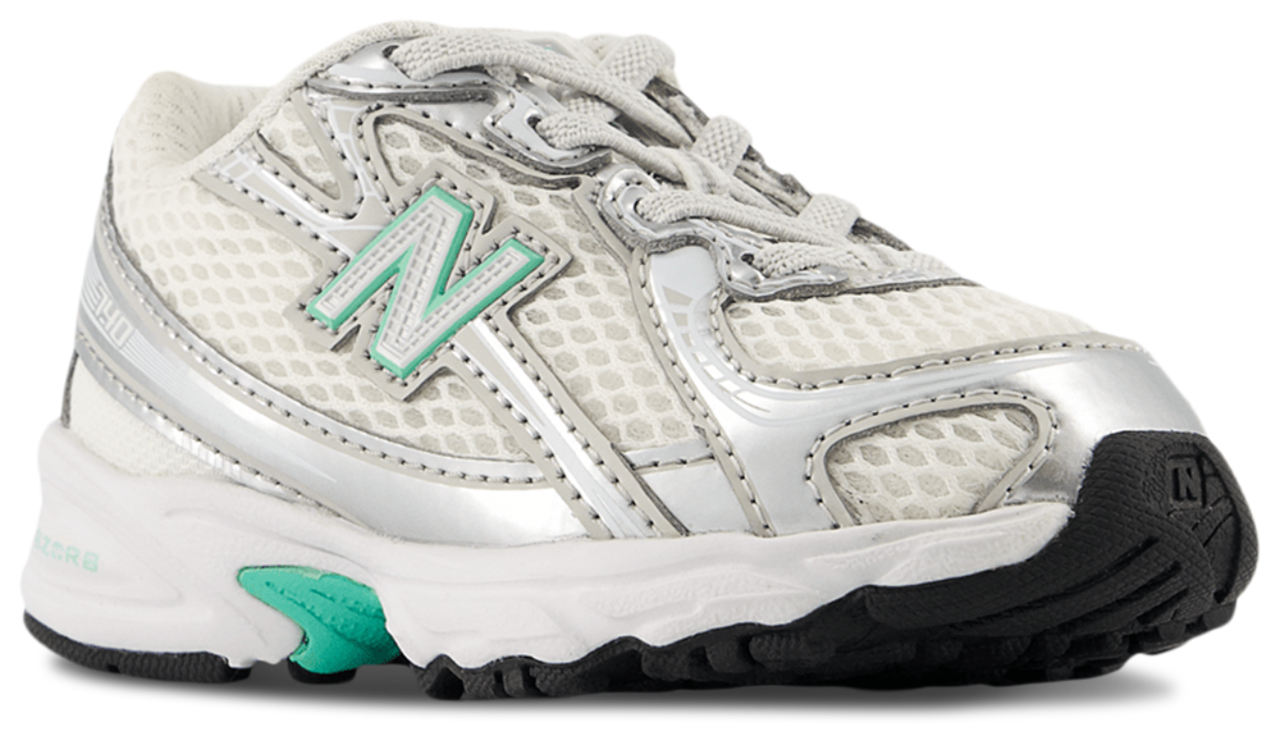 New Balance 740 Bungee Lace Afbeelding 2 van 5. Tik om de fotogalerij te openen..