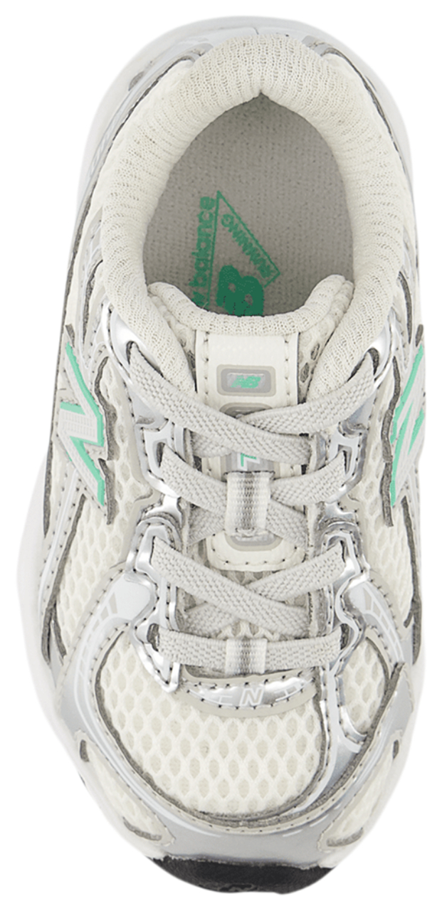 New Balance 740 Bungee Lace Afbeelding 4 van 5. Tik om de fotogalerij te openen..