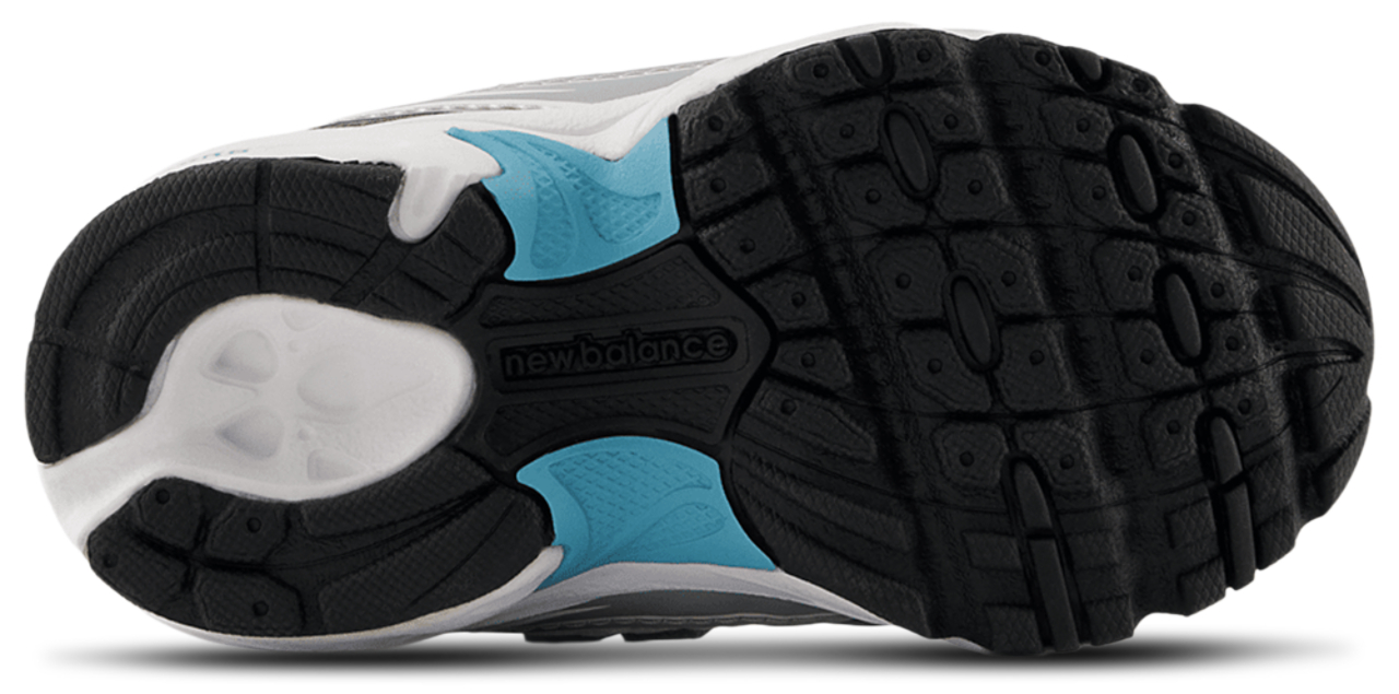New Balance 740 Bungee Lace Image 5 of 5. Tap to open photo gallery.