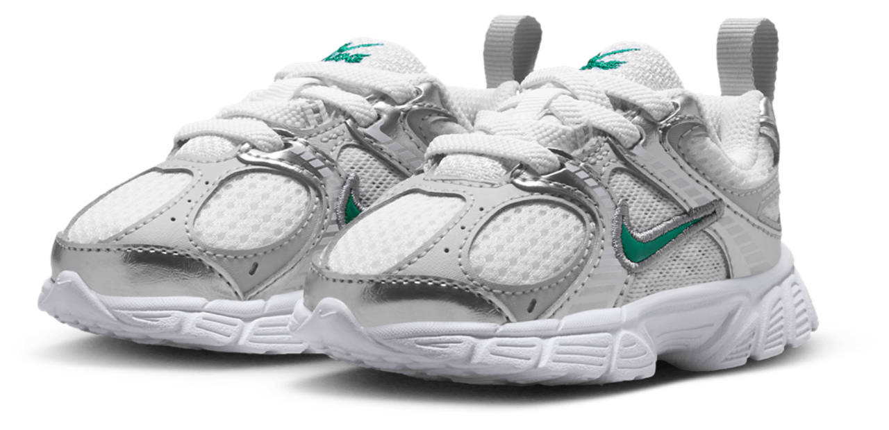 Nike V5 Rnr Image 2 of 6. Tap to open photo gallery.