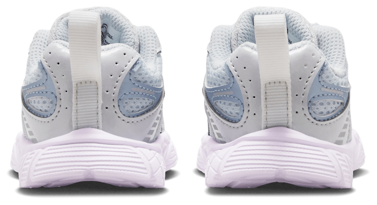 Nike V5 Rnr Image 6 of 6. Tap to open photo gallery.