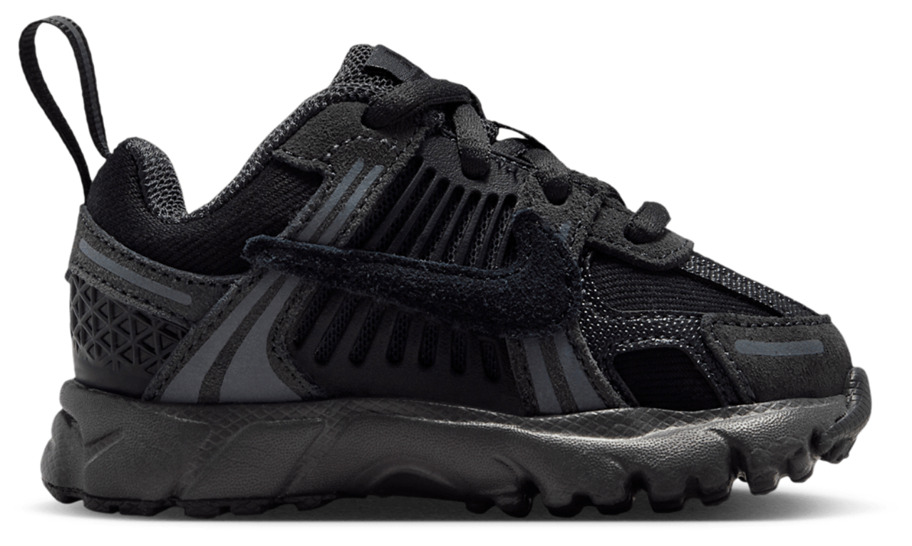 Nike Vomero 5 Image 1 of 6. Tap to open photo gallery.