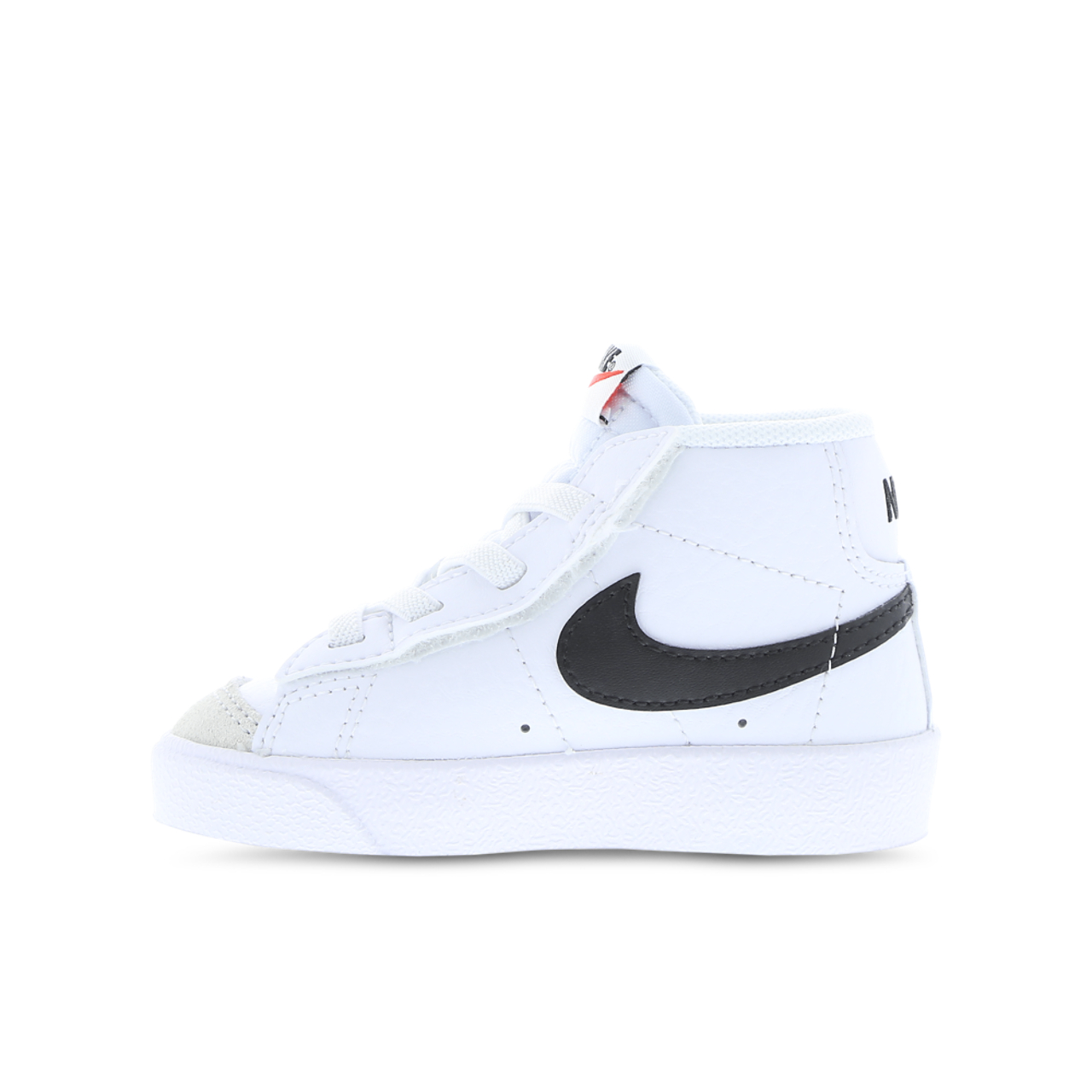 Nike Blazer Mid Image 4 of 7. Tap to open photo gallery.