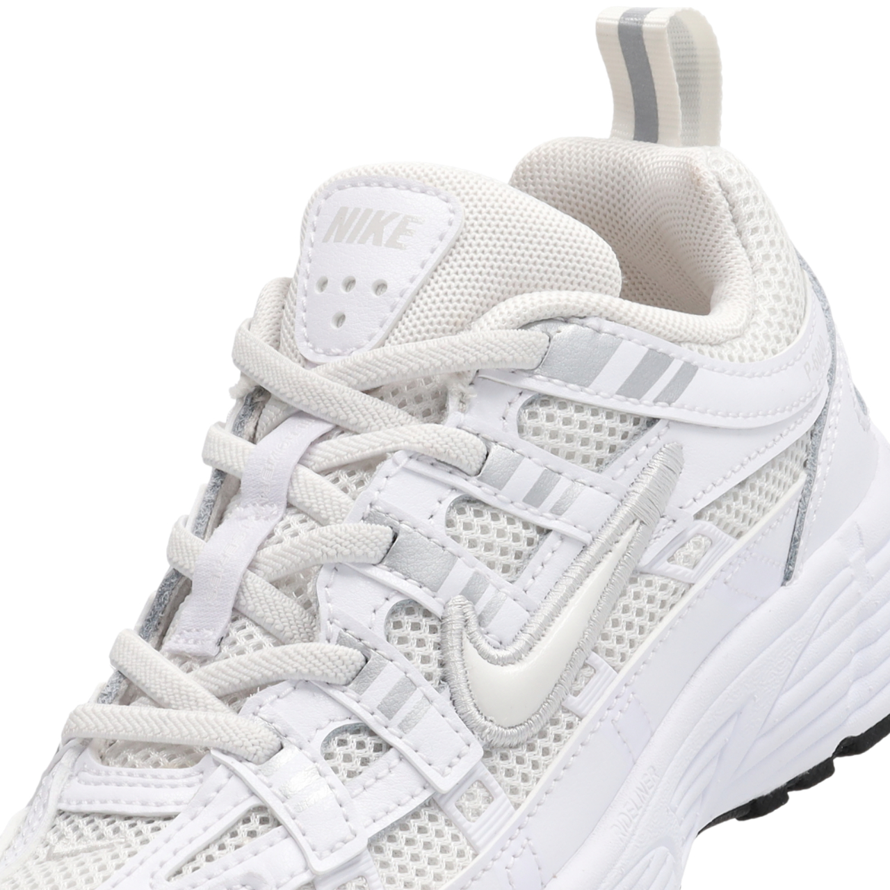 Nike P-6000 Bild 7 von 7. Antippen, um die Fotogalerie zu öffnen.