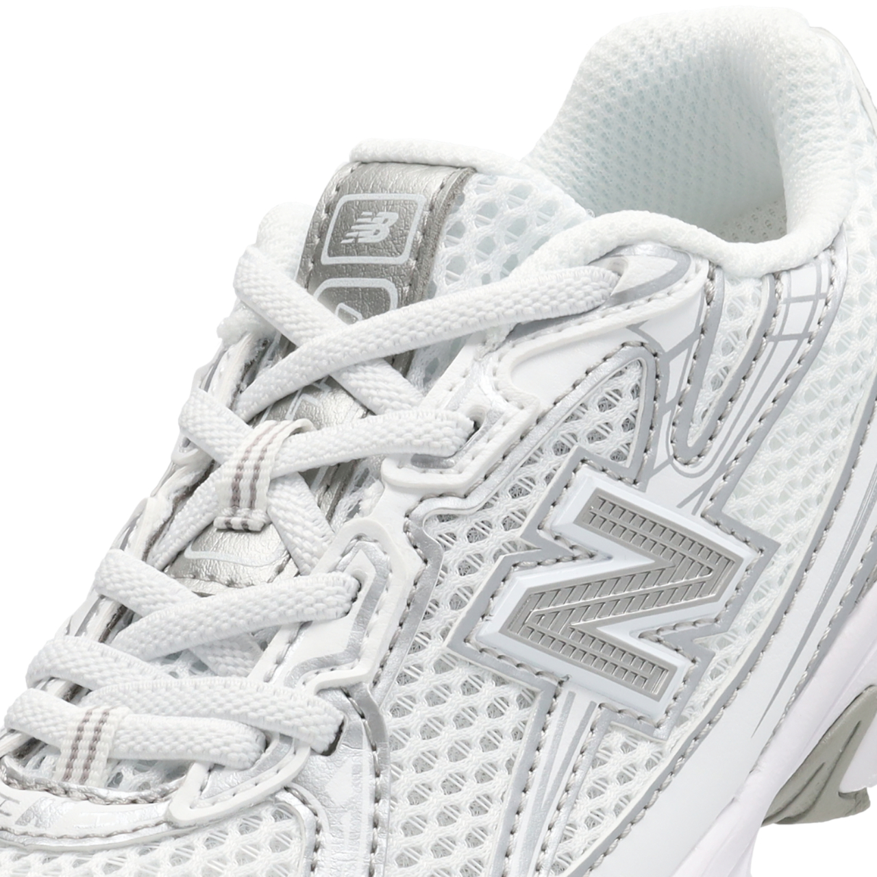 New Balance 740 Bild 7 von 7. Antippen, um die Fotogalerie zu öffnen.