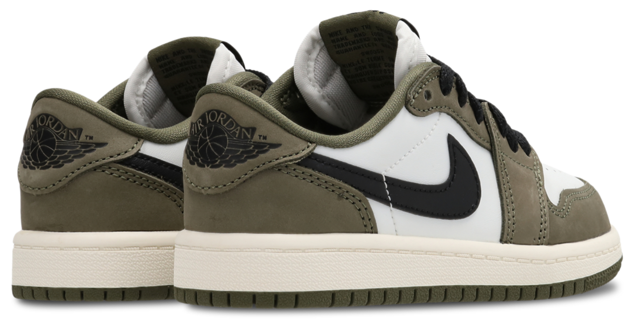 Jordan Aj1 Retro Low Og Imagen 3 de 8. Toque para abrir la galería de fotos.