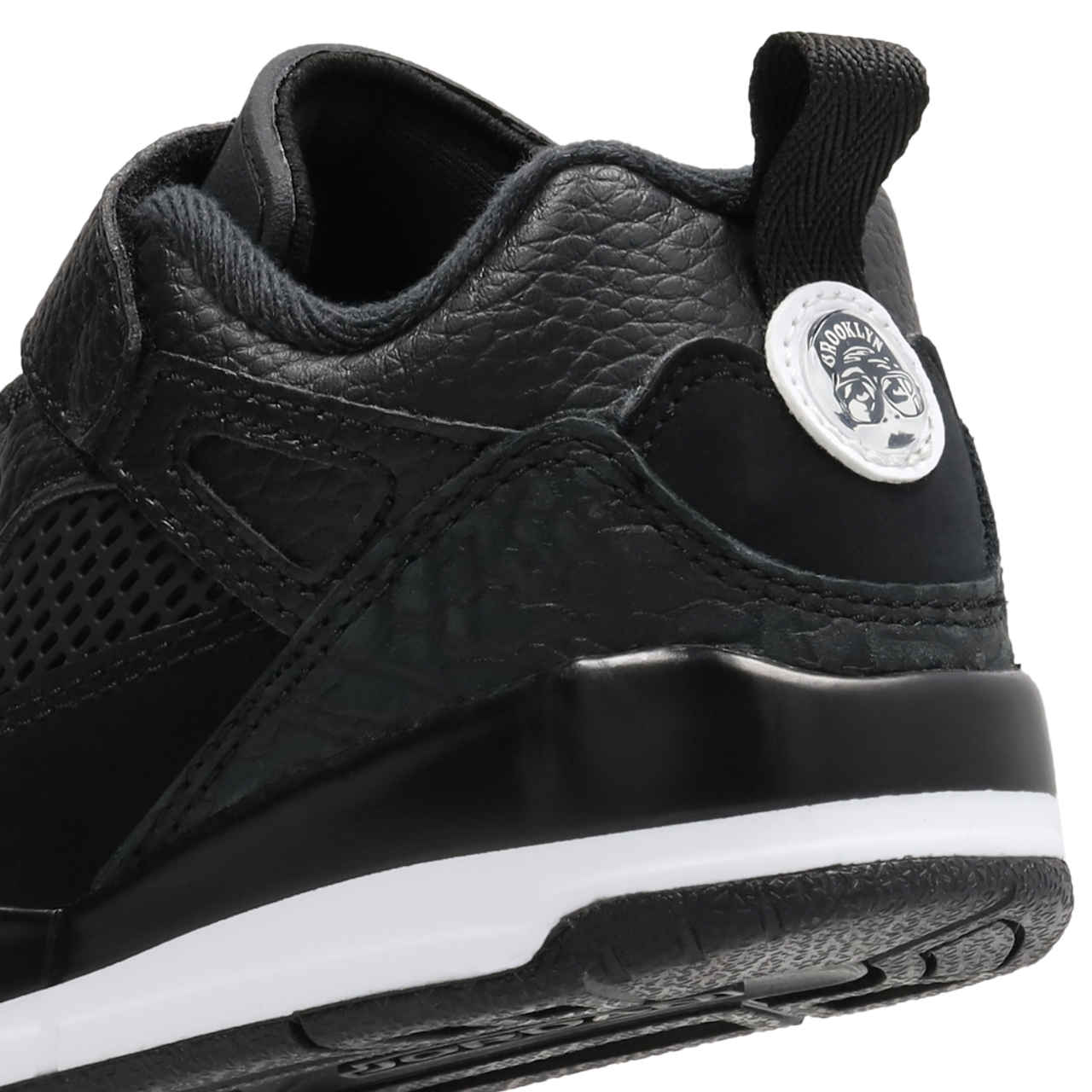 Jordan Spizike Low Afbeelding 7 van 8. Tik om de fotogalerij te openen..