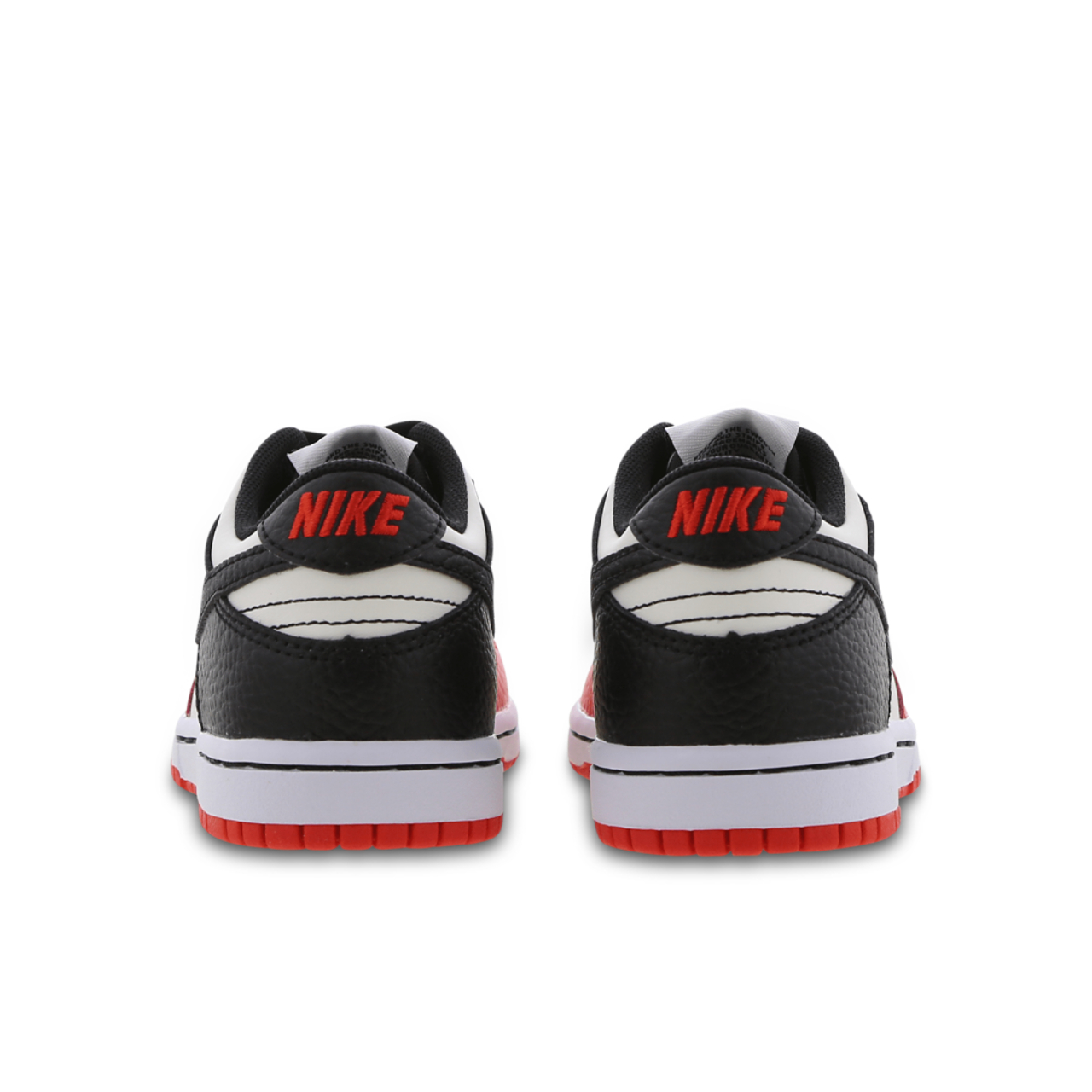 Nike Dunk Low Image 3 of 7. Tap to open photo gallery.