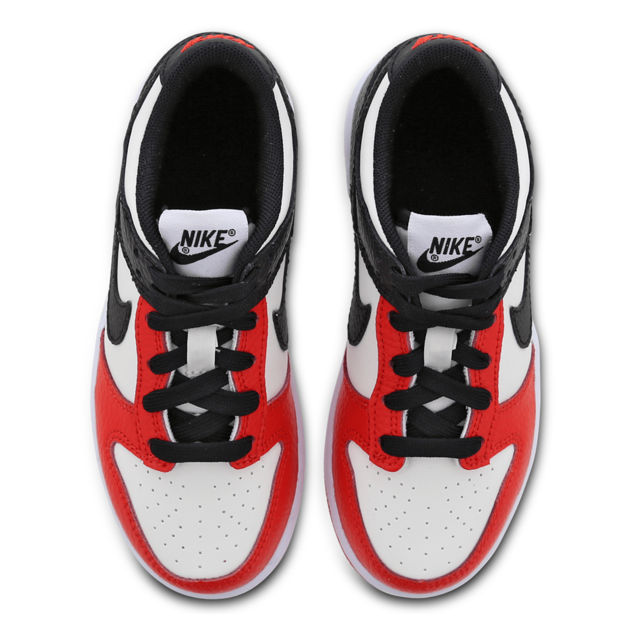 Nike Dunk Low Image 5 of 7. Tap to open photo gallery.