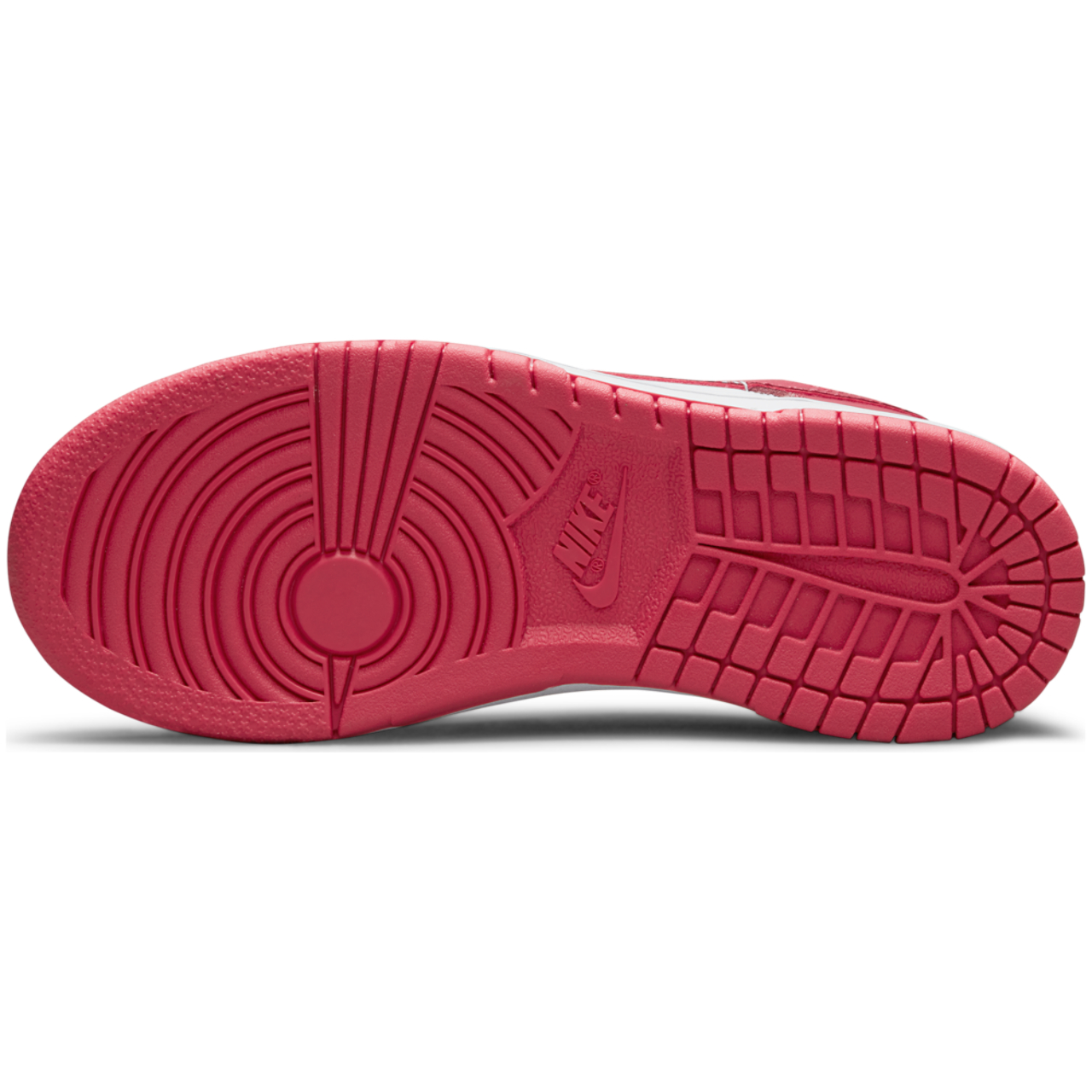 Nike Dunk Low Image 6 of 7. Tap to open photo gallery.