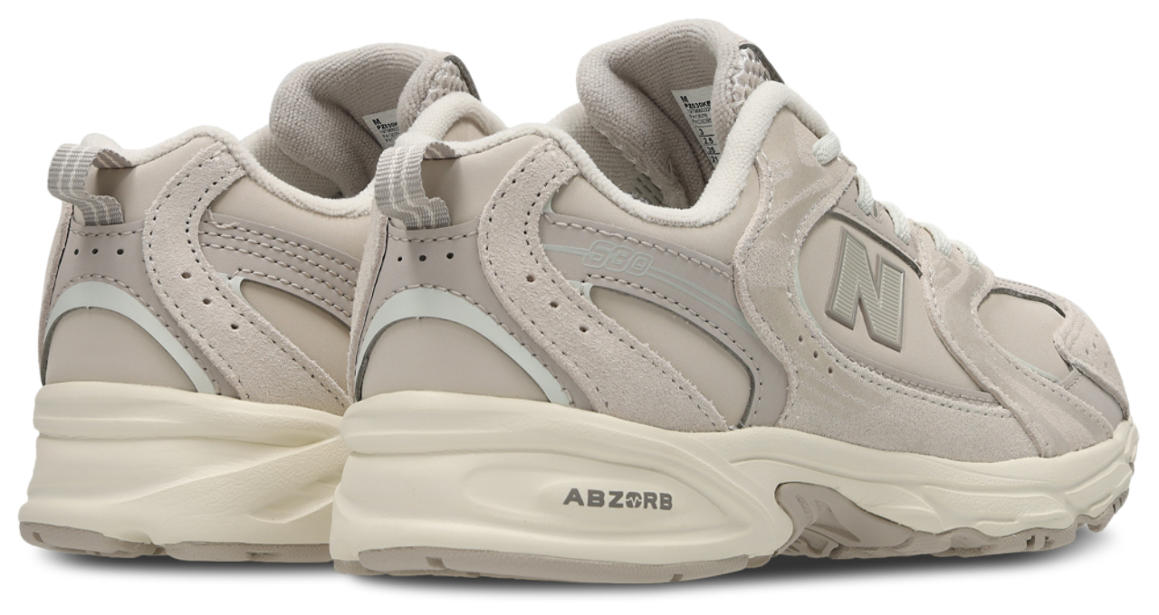 New Balance 530 Image 3 sur 7. Appuyez pour ouvrir la galerie de photos.