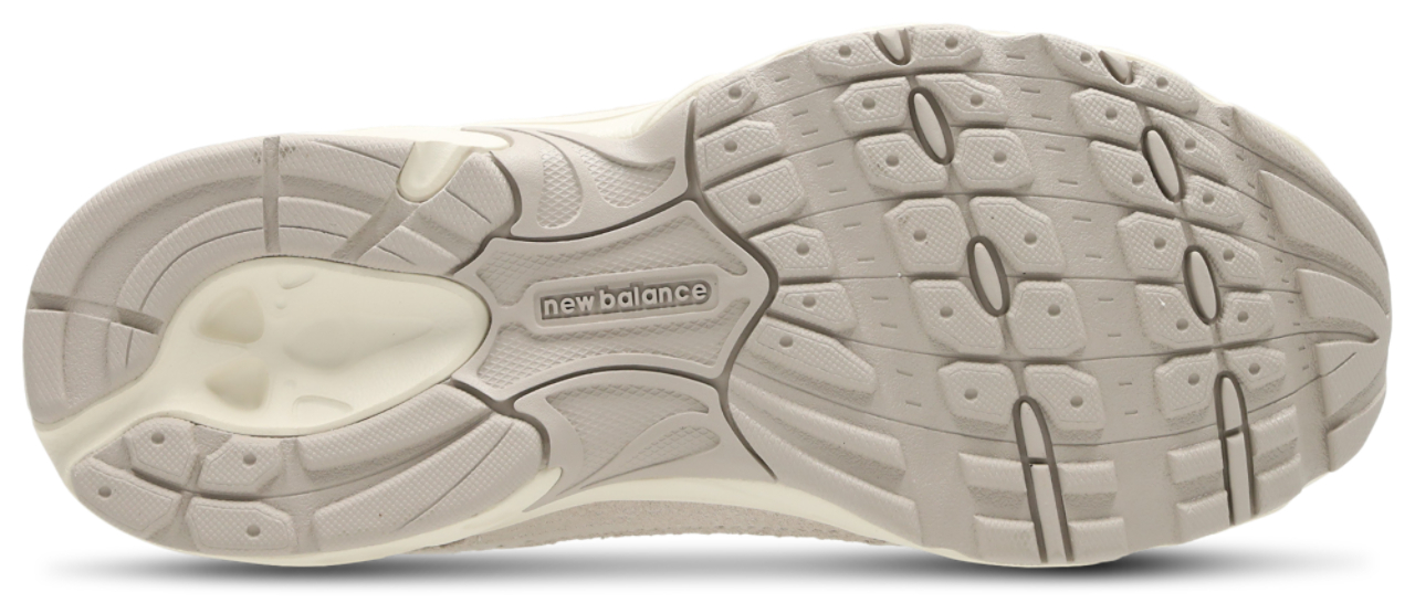 New Balance 530 Image 6 sur 7. Appuyez pour ouvrir la galerie de photos.