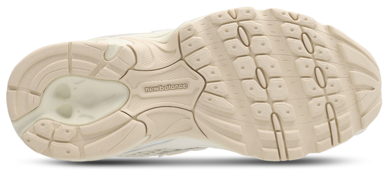 New Balance 740 Image 6 of 7. Tap to open photo gallery.