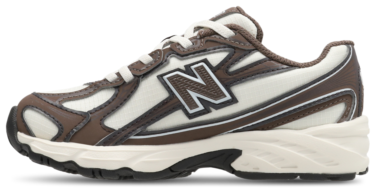 New Balance 740 Image 4 sur 7. Appuyez pour ouvrir la galerie de photos.