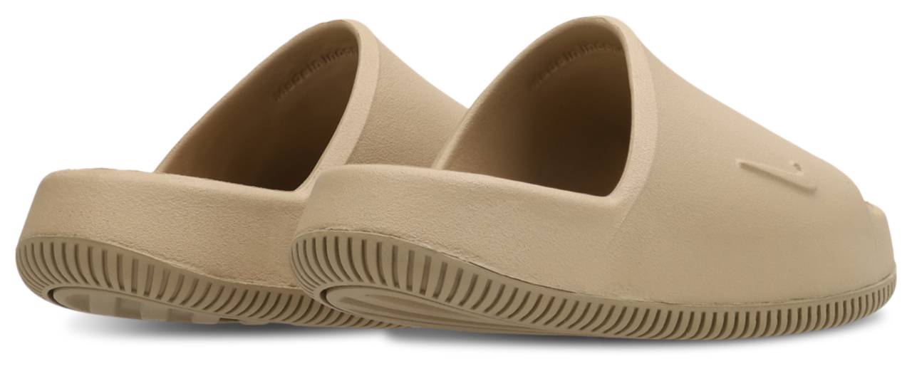 Nike Calm Slide Image 3 of 7. Tap to open photo gallery.