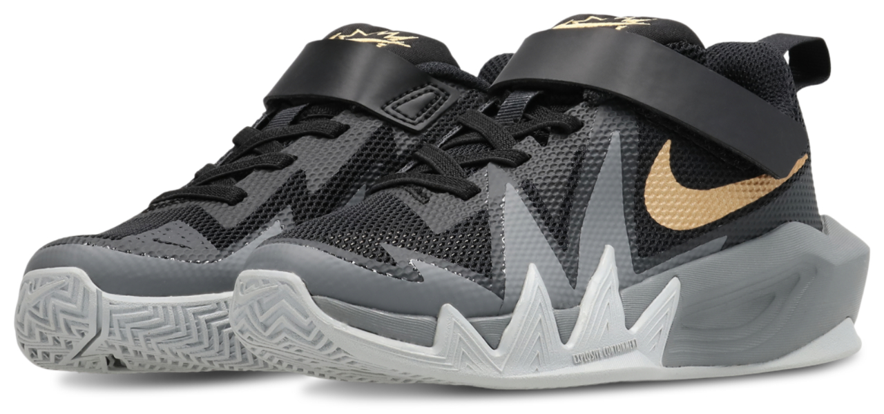 Nike S.T. Dynamite Image 2 of 7. Tap to open photo gallery.