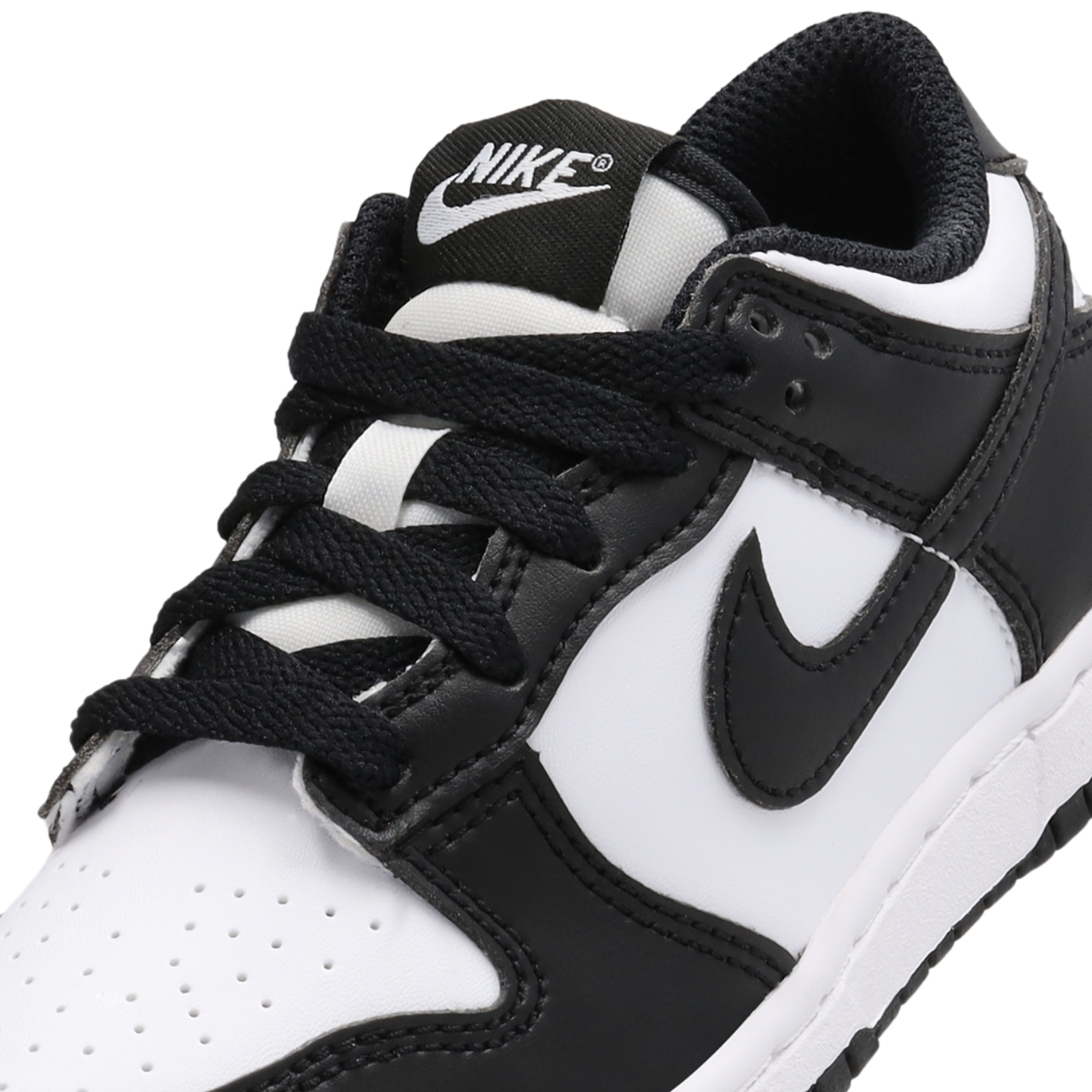 Nike Dunk Low Immagine 7 di 7. Tocca per aprire la galleria fotografica.