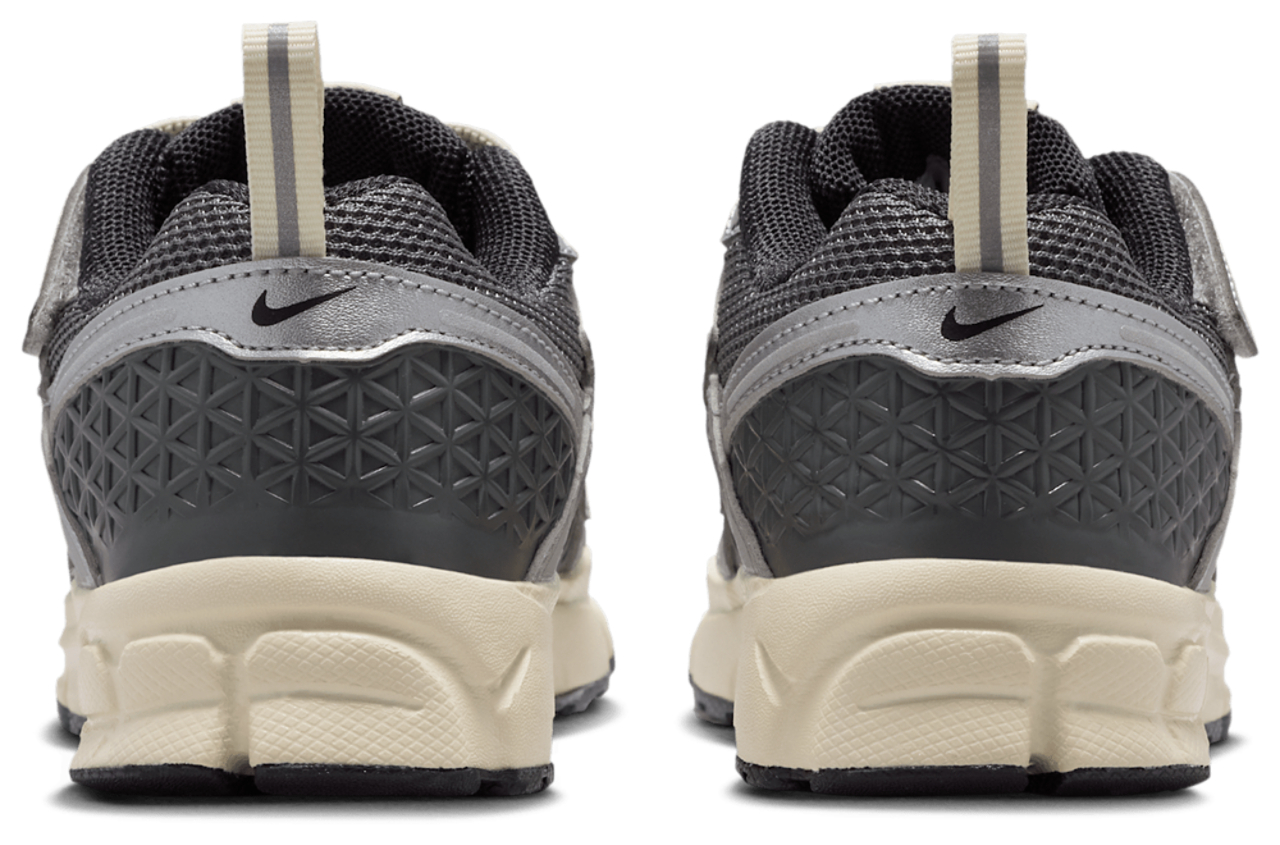 Nike Vomero 5 Image 6 of 6. Tap to open photo gallery.