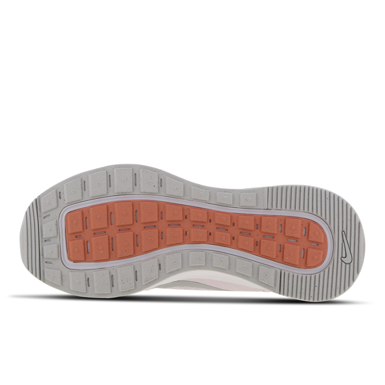 Nike Reposto Afbeelding 6 van 6. Tik om de fotogalerij te openen..