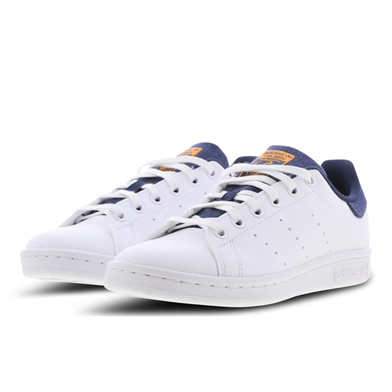 adidas Stan Smith Image 2 of 7. Tap to open photo gallery.