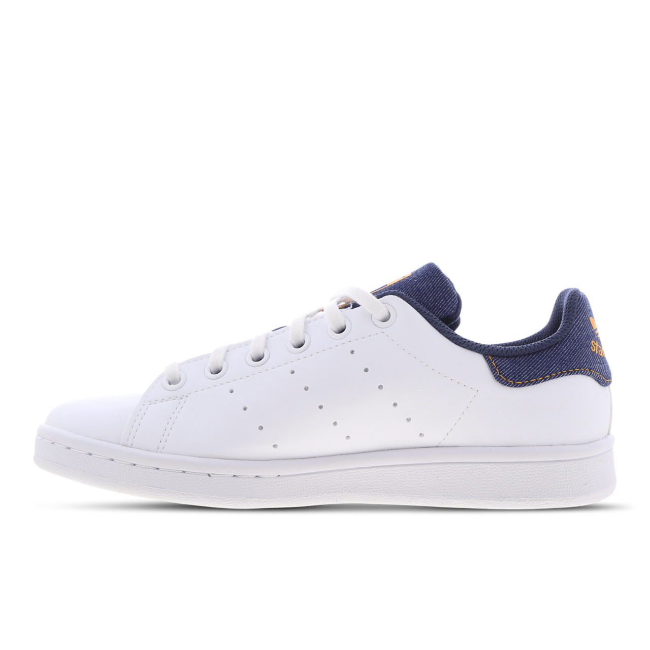 adidas Stan Smith Image 4 of 7. Tap to open photo gallery.