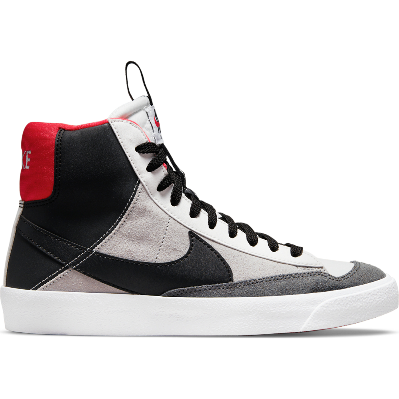 Nike Blazer Mid Image 1 of 6. Tap to open photo gallery.