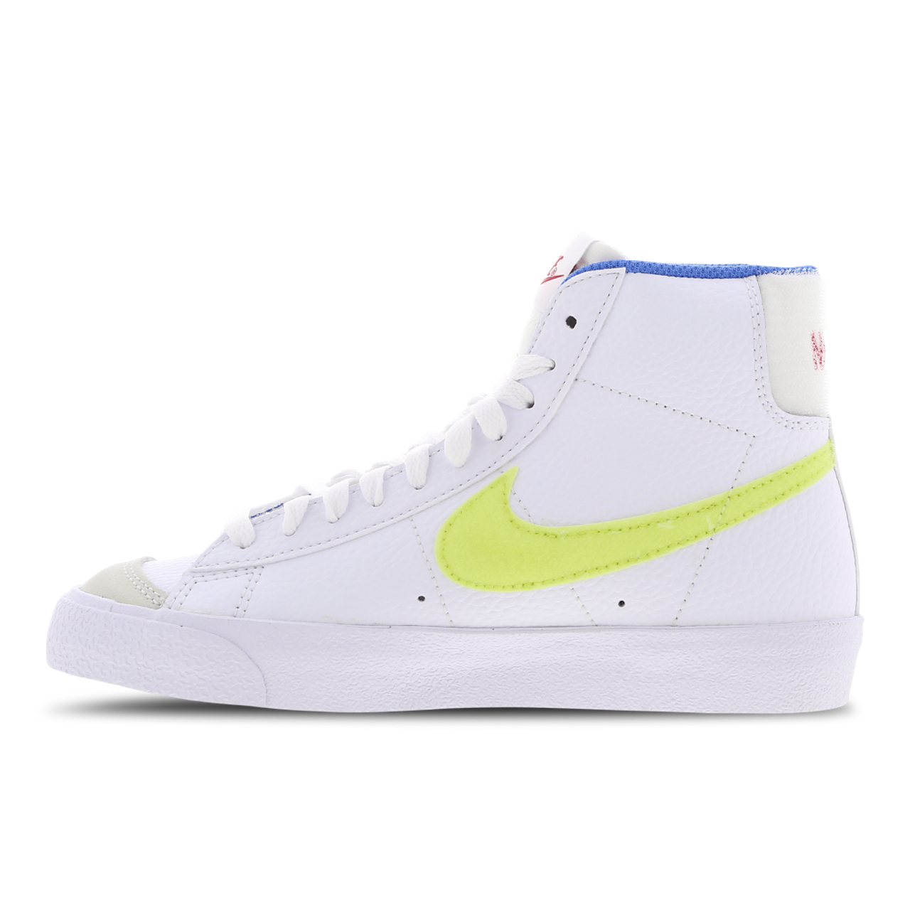 Nike Blazer Mid Image 4 of 7. Tap to open photo gallery.