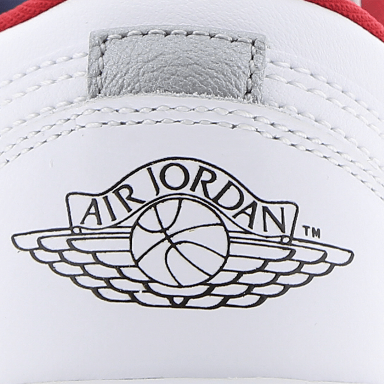 Jordan Aj1 Low Bild 7 von 7. Antippen, um die Fotogalerie zu öffnen.