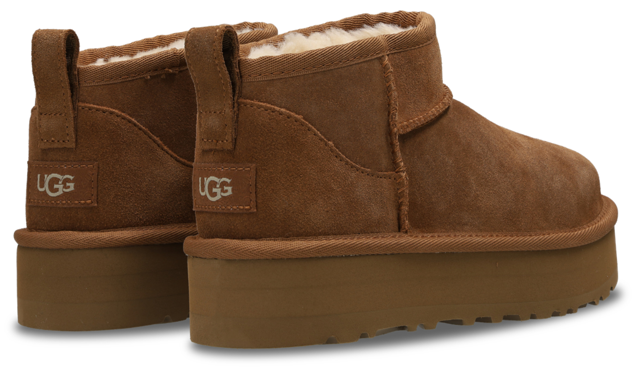 UGG Classic Ultra Mini Platform Immagine 3 di 7. Tocca per aprire la galleria fotografica.