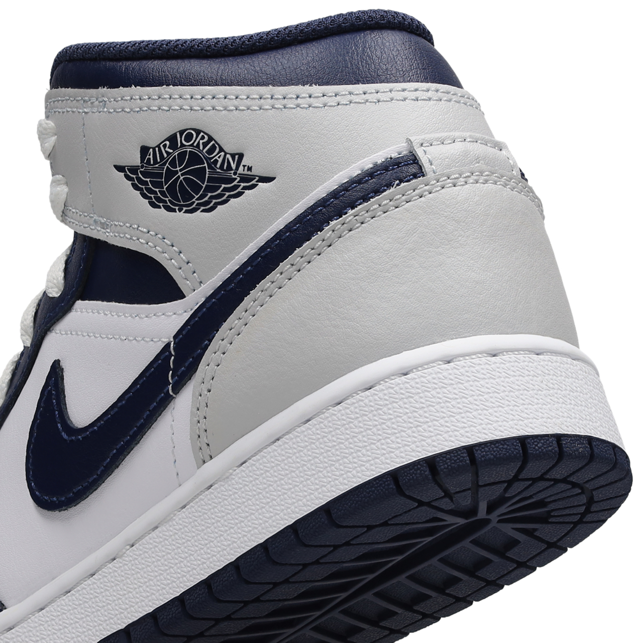 Jordan Aj1 Mid Image 7 sur 7. Appuyez pour ouvrir la galerie de photos.