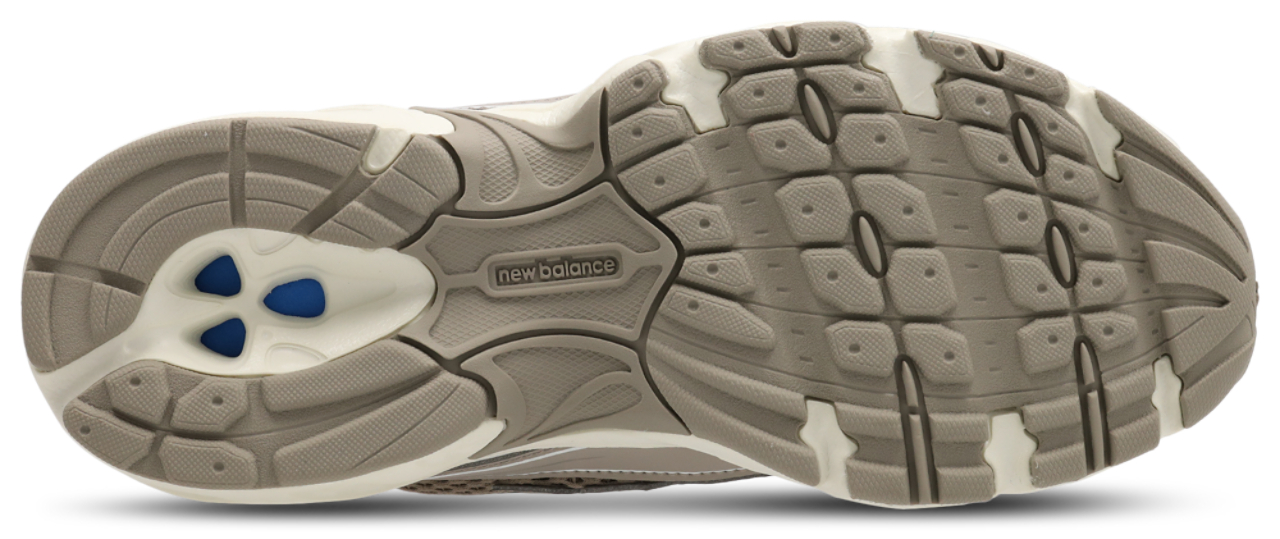 New Balance 740 Imagen 6 de 7. Toque para abrir la galería de fotos.
