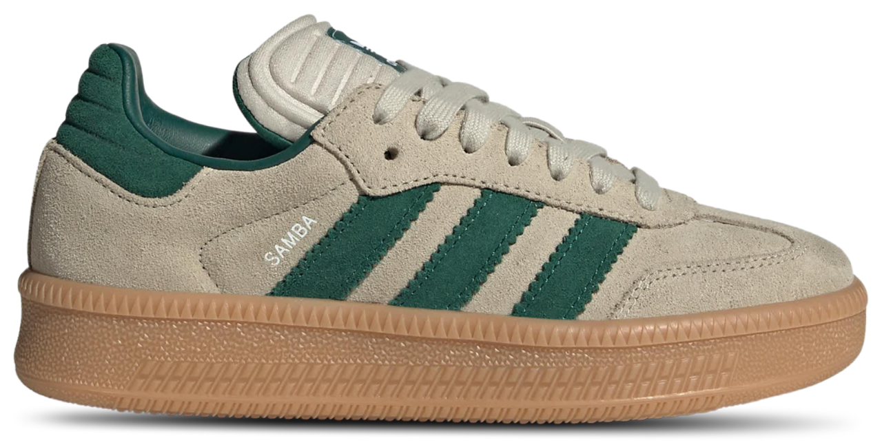 adidas Samba XLG Bild 1 von 6. Antippen, um die Fotogalerie zu öffnen.