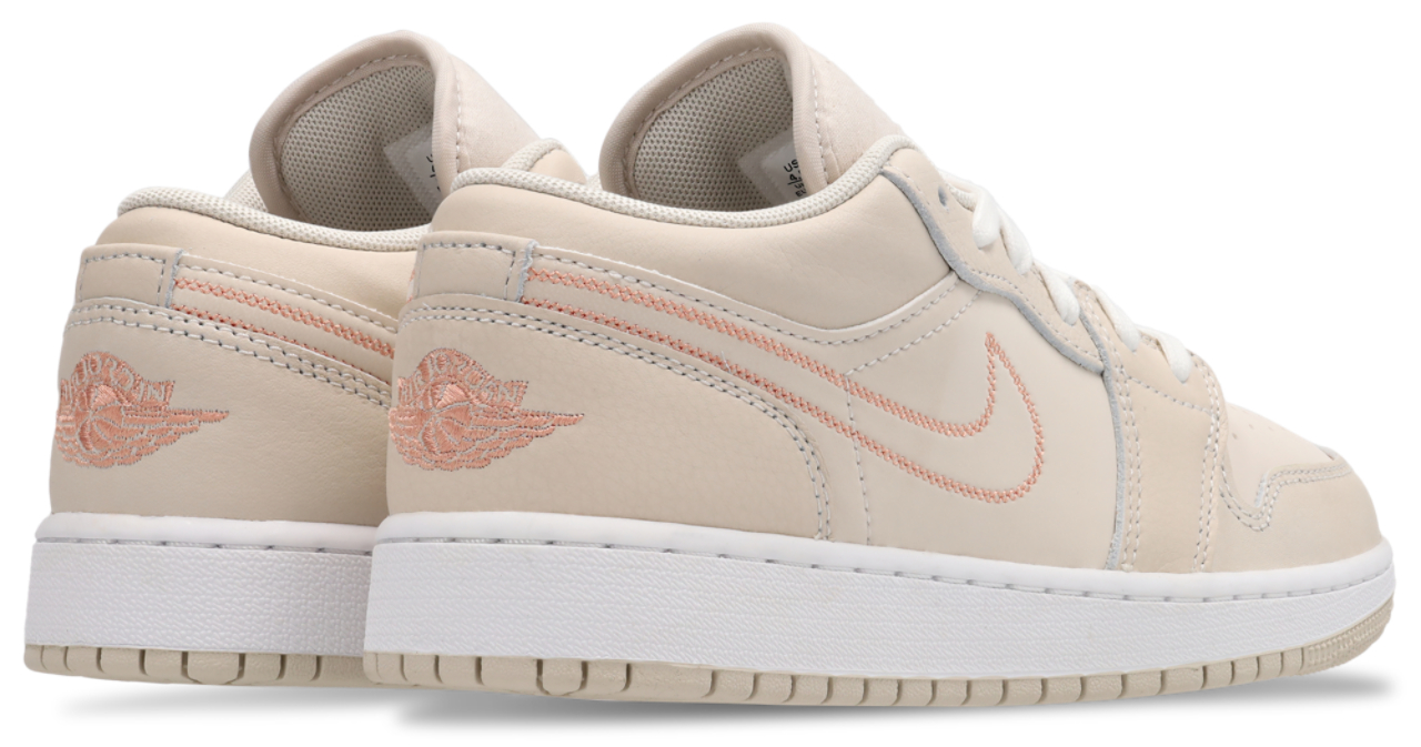 Jordan Aj1 Low Image 3 of 8. Tap to open photo gallery.