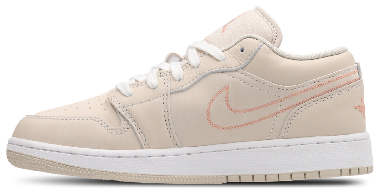 Jordan Aj1 Low Image 4 of 8. Tap to open photo gallery.