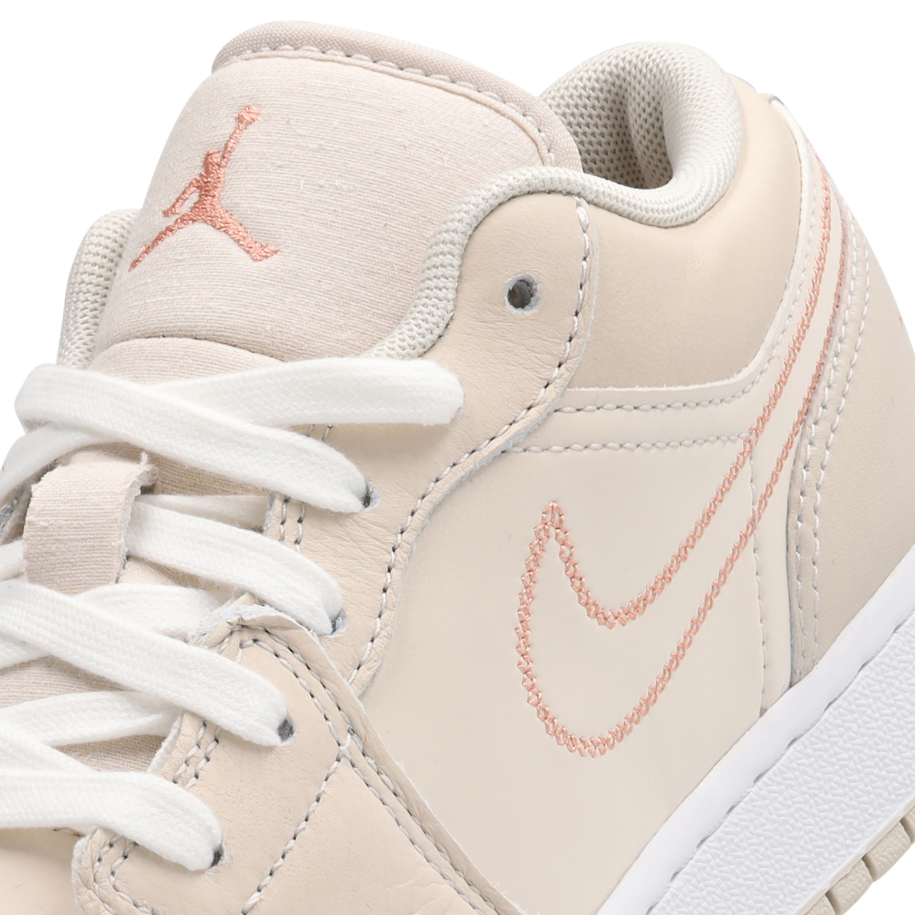Jordan Aj1 Low Image 8 of 8. Tap to open photo gallery.