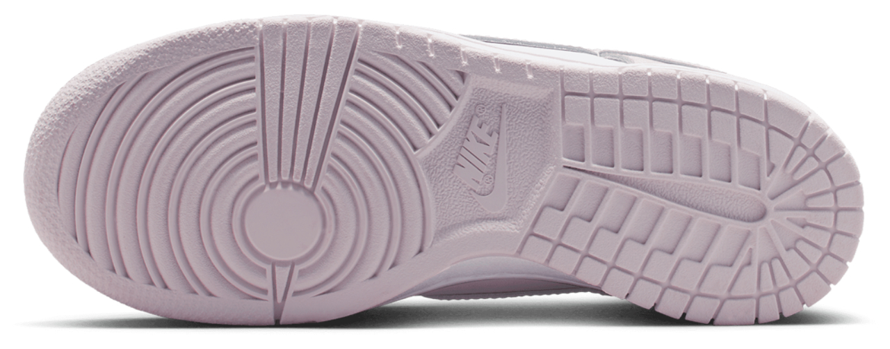 Nike Dunk Low Image 5 of 6. Tap to open photo gallery.