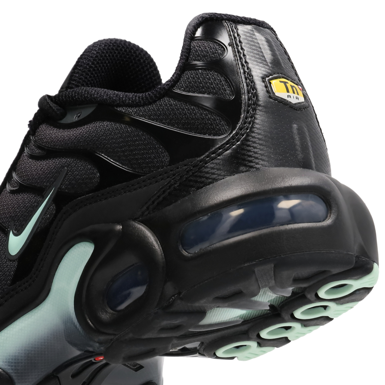 Nike Air Max Tuned 1 Image 7 sur 7. Appuyez pour ouvrir la galerie de photos.