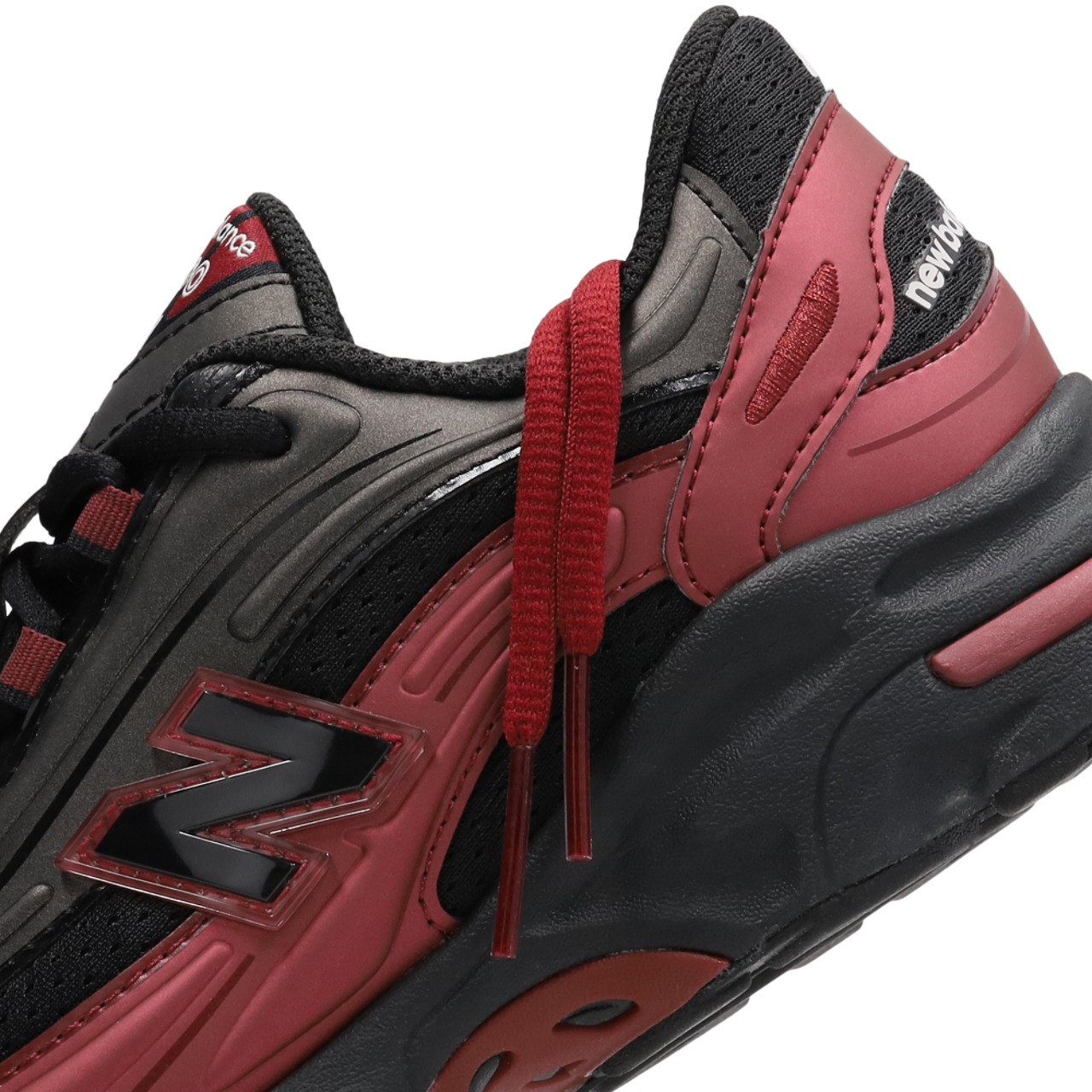 New Balance 1000 Bild 7 von 7. Antippen, um die Fotogalerie zu öffnen.