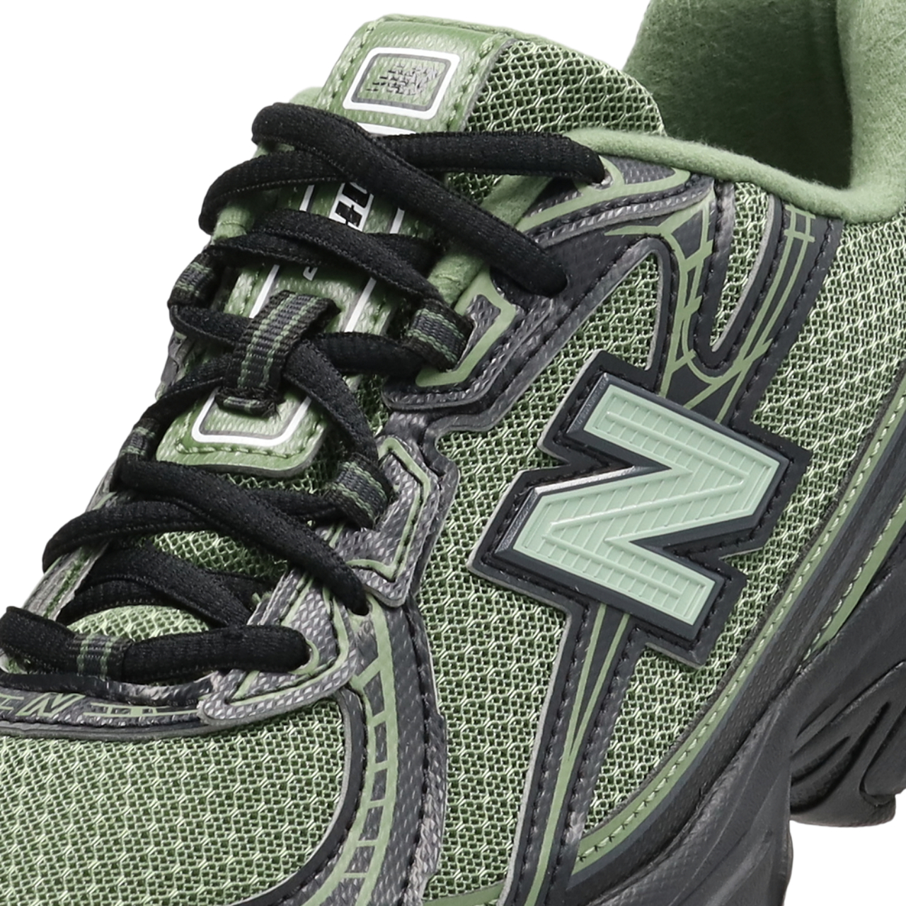 New Balance 740 Image 8 of 8. Tap to open photo gallery.