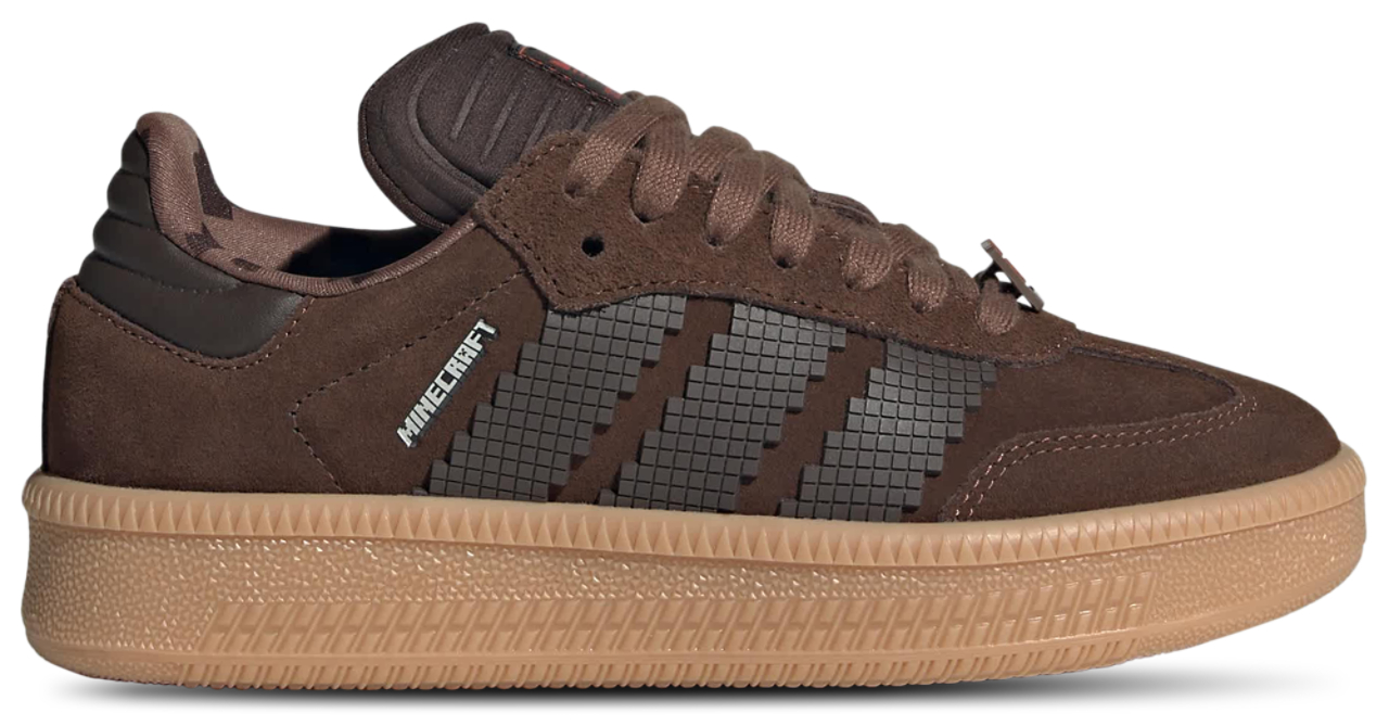 adidas Samba XLG x Minecraft Image 1 sur 6. Appuyez pour ouvrir la galerie de photos.