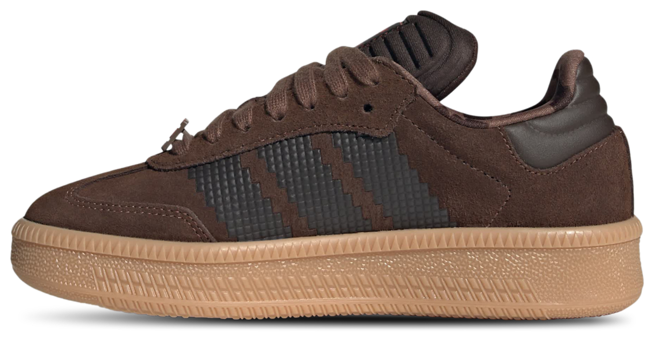 adidas Samba XLG x Minecraft Image 4 sur 6. Appuyez pour ouvrir la galerie de photos.