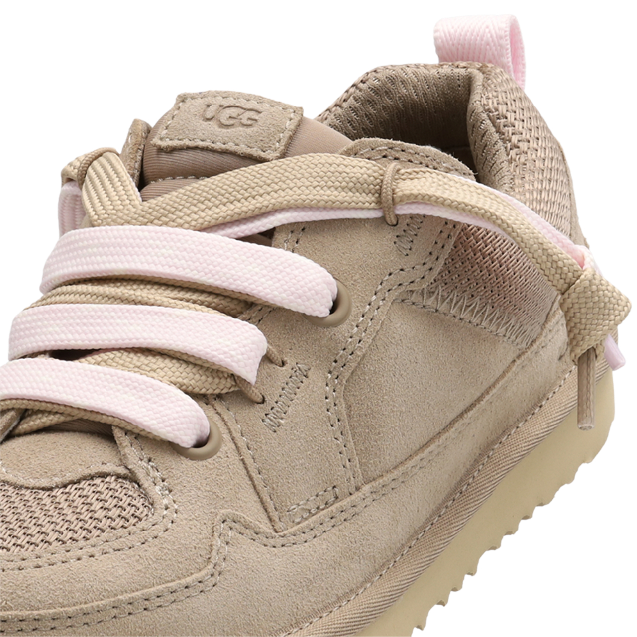 UGG Lo Lowmel Image 7 sur 7. Appuyez pour ouvrir la galerie de photos.