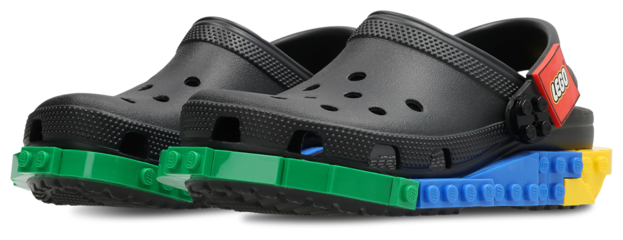 Crocs Classic Lego Clog Image 2 sur 8. Appuyez pour ouvrir la galerie de photos.
