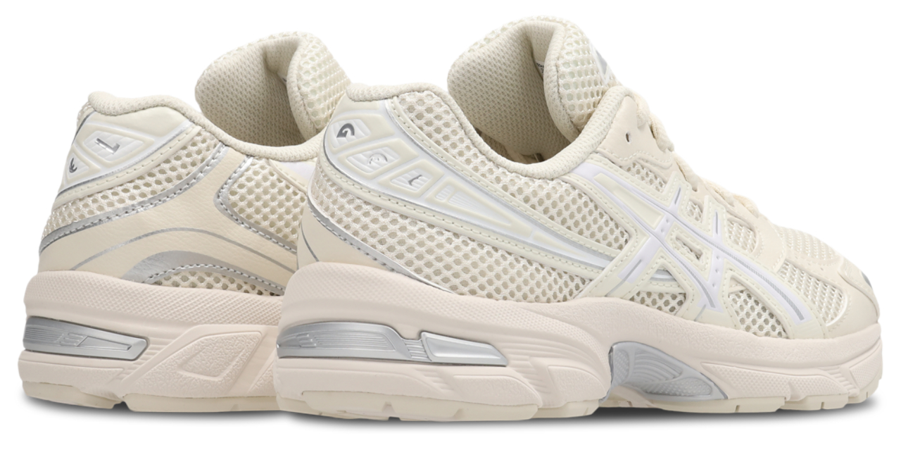 Asics GEL-1130 Image 3 of 7. Tap to open photo gallery.