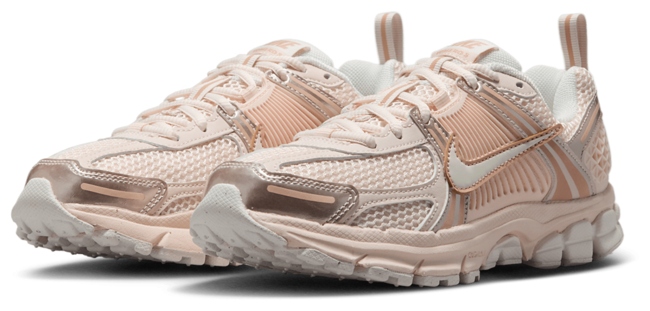 Nike Zoom Vomero 5 Image 2 of 6. Tap to open photo gallery.
