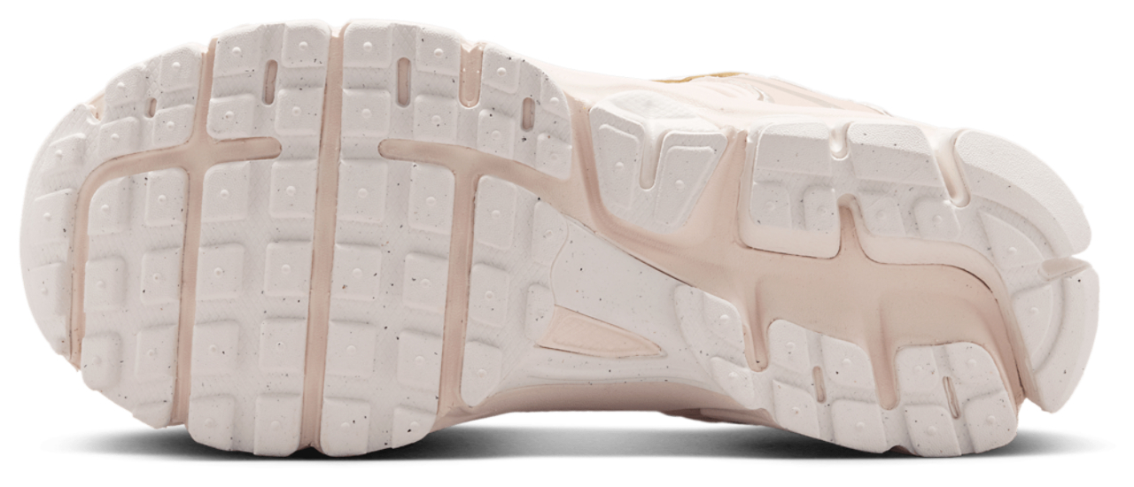 Nike Zoom Vomero 5 Image 5 of 6. Tap to open photo gallery.