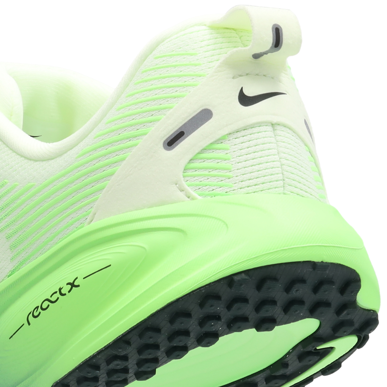 Nike Zoom Vomero 18 Afbeelding 7 van 8. Tik om de fotogalerij te openen..