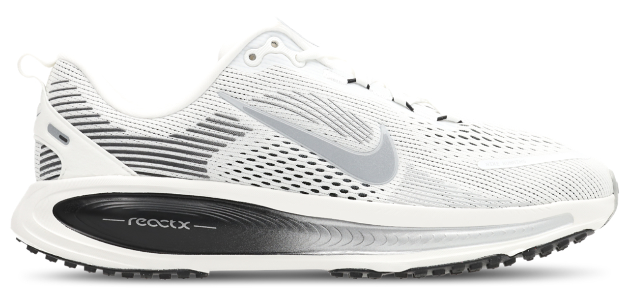Nike Zoom Vomero 18 Image 1 of 7. Tap to open photo gallery.